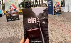 Umut Yılmazkeçeci'nin son kitabı "Bir Umut Bir Bavul" İzmir Kitap Fuarı'nda yer aldı