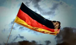 Almanya'da 535 aşırı sağcı aranıyor