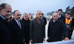 Bakan Uraloğlu, Hatay'da devam eden yol yapım çalışmalarını inceledi: