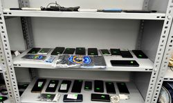 Başkentte toplu taşıma araçlarında unutulan eşyalar sahiplerini bekliyor