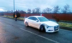 Bingöl'de çarpışan iki otomobildeki 6 kişi yaralandı