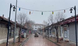 Çankırı'nın yüksek kesimlerinde kar yağışı etkili oldu