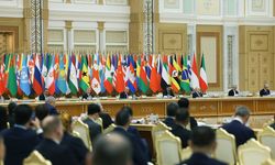 Cumhurbaşkanı Erdoğan: 'Türkiye olarak tarihimizin, coğrafyamızın ve medeniyetimizin verdiği mesuliyet bilinciyle barış ve diyalogun hakim kılınması için var gücümüzle çalışıyoruz'