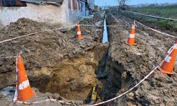 Edirne'de boru döşemesi yapılan kanalda toprak kayması sonucu 3 işçi yaralandı