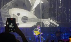 Filistinli şarkıcı Saint Levant, İstanbul konserinde 'Özgür Filistin' çağrısı yaptı