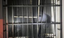 GÜNCELLEME - Boşanma aşamasındaki eşinin yaşadığı apartmanı kundaklamaya çalıştığı iddia edilen kişi yakalandı