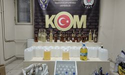 İzmir'de sahte içki operasyonunda 3 şüpheli tutuklandı