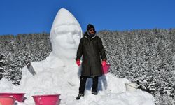 Kars'ta Sarıkamış şehitleri anısına kardan heykellerin yapımına başlandı