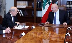 Lübnan Cumhurbaşkanı Avn, Macron'un Özel Temsilcisi Le Drian'ı kabul etti