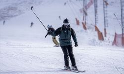 Palandöken ve Sarıkamış kayak merkezlerindeki bazı pistlerde kayak yapılmaya başlandı