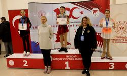 Tekirdağ'da Artistik Buz Pateni 1. Bölge Yarışması sona erdi