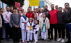 Tuzla Belediyesi'nin antrenörleri işten çıkartması protesto edildi