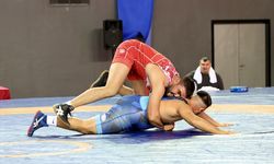 23 Yaş Altı Türkiye Güreş Şampiyonası, Trabzon'da başladı