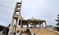 AA, Suriye'nin Tabka kentinde YPG/SDG'nin dron atölyesine çevirip tünellere bağladığı kiliseyi görüntüledi