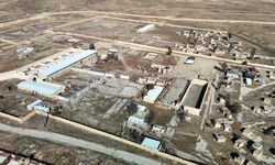 AA, terör örgütünün DEAŞ mensuplarını serbest bıraktığı Şeddadi'deki hapishaneyi görüntüledi