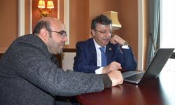 AK Parti Van Milletvekili Türkmenoğlu, AA'nın 'Yılın Kareleri' oylamasına katıldı