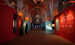 Albayrak Grubu'nun bu yılki 'Hane' sergisi, aile temasını ele alıyor