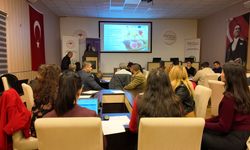 Aydın'da incir atıklarının çevreci ambalajlara dönüştürülmesini hedefleyen AB projesi tanıtıldı