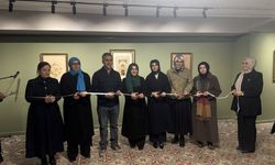 'Baktığın Kadar Varsın' sergisi Dolmabahçe Resim Müzesi'nde açıldı