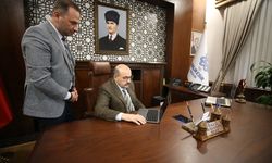 Balıkesir Valisi İsmail Ustaoğlu, AA'nın 'Yılın Kareleri' oylamasına katıldı