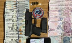 Beyoğlu'nda polisi görünce kaçan firari hükümlü kovalamaca sonucu yakalandı