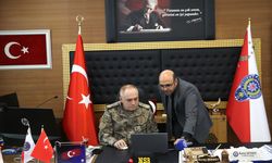 Bitlis Emniyet Müdürü Şensoy, AA'nın 'Yılın Kareleri' oylamasına katıldı