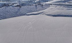 Bitlis'te Gayda Sulama Barajı'nın yüzeyi buzla kaplandı
