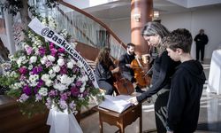 Bolu'daki otel yangınında yaşamını yitiren Tüzgiray ailesi anısına sergi düzenlendi