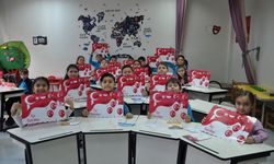 Bursa ve çevre illerde öğrenciler karnelerini aldı