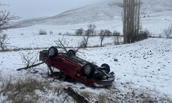 Çorum'da devrilen otomobildeki 4 kişi yaralandı