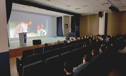 Çorum'da görme engelliler için sesli film gösterimi gerçekleştirildi