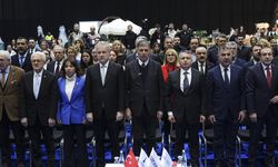 Gelinlik sektörü İzmir'de düzenlenen fuarda buluştu