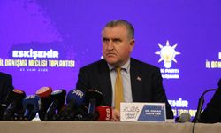 Gençlik ve Spor Bakanı Bak, Eskişehir'de AK Parti İl Danışma Meclisi Toplantısı'nda konuştu:
