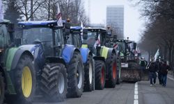 GÜNCELLEME - Avrupa ülkelerinden binlerce çiftçi MERCOSUR anlaşmasını protesto etmek için Strazburg'da toplandı