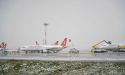 İstanbul Havalimanı'nda pistteki kar miktarı anlık takip ediliyor