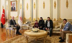 İstanbul Valisi Gül, ambulansa yol açan 10 yaşındaki Ahmet ve ailesiyle görüştü