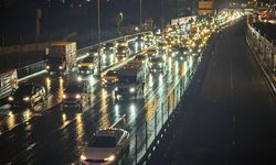 İstanbul'da akşam saatlerinde trafik yoğunluğu yüzde 83 olarak ölçüldü