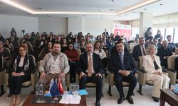 İzmir'de Dijital Medyanın Öncüleri: Genç İletişimciler Projesi'nin kapanış toplantısı yapıldı