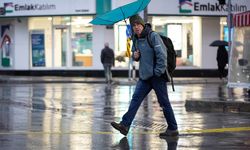 İzmir'de sağanak etkili oluyor