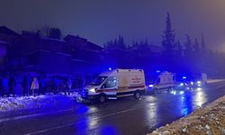 Kahramanmaraş'ta köprüden düşen otomobildeki 5 kişi yaralandı