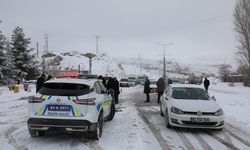 Kar nedeniyle kapanan Malatya-Kayseri kara yolu yeniden ulaşıma açıldı