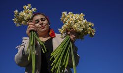 Karaburun'un kadınlarından aile bütçelerine 'mis kokulu' destek