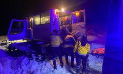 Kars'ta yolu kardan kapanan köydeki hastanın yardımına Mehmetçik yetişti