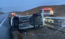 Konya'da devrilen otomobildeki 4 kişi yaralandı