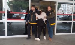 Manisa'da kuyumcudan yapılan silahlı soyguna ilişkin 2 şüpheli yakalandı