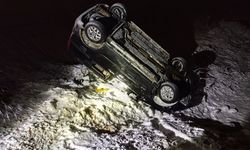 Mardin'de devrilen hafif ticari araçtaki 5 kişi yaralandı