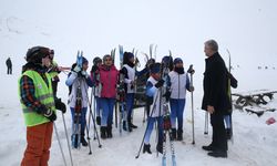 Muşlu kayakçılar dondurucu soğukta şampiyonalara hazırlanıyor