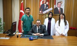 Muş'ta doktorlar, AA'nın 'Yılın Kareleri' oylamasına katıldı