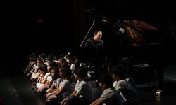 Nazım Hikmet doğumunun 124. yılında Kadıköy'de anıldı