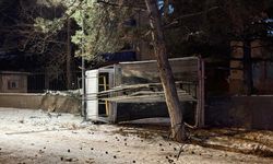 Nevşehir'de otomobil ile kamyonetin çarpıştığı kazada 4 kişi yaralandı